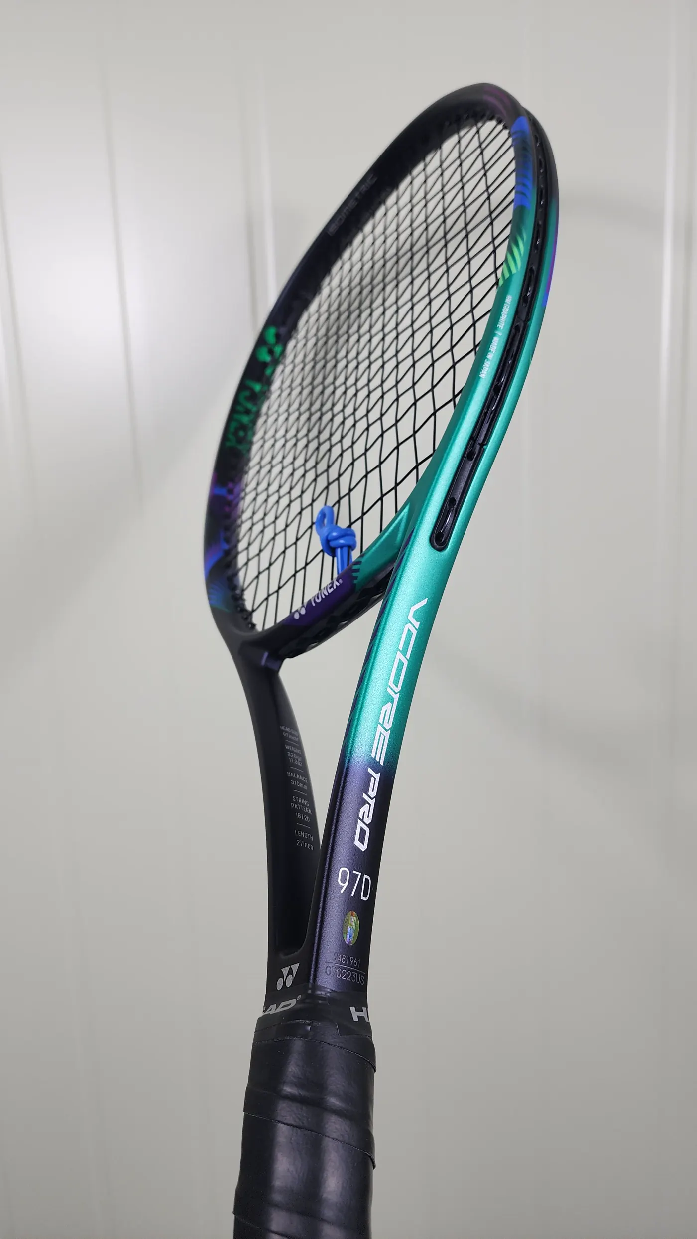 요넥스 VCORE PRO 97D 도색 로고 디테일