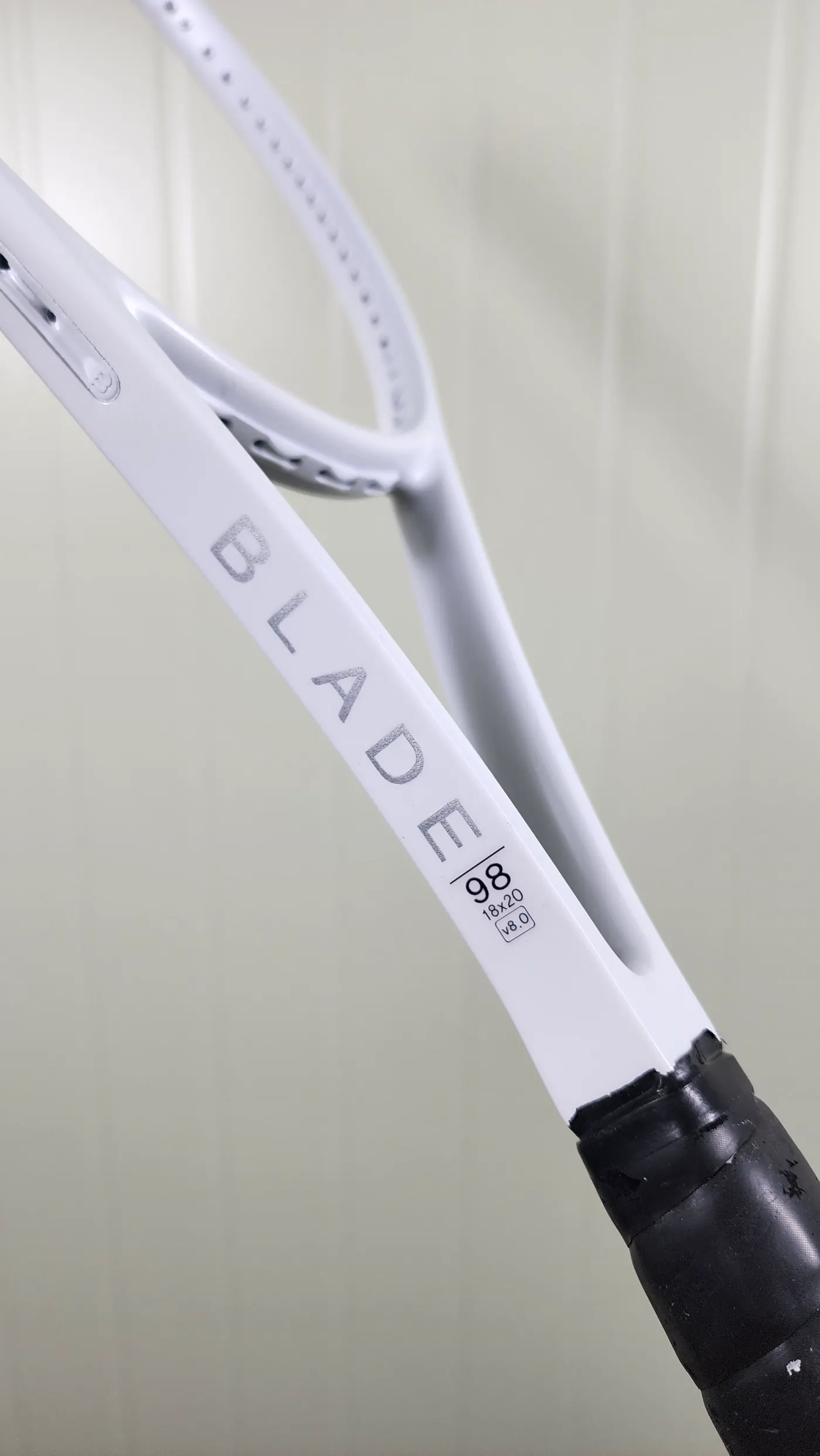 윌슨 블레이드 V8 98 화이트 실버 도색 프레임 안쪽 디테일
